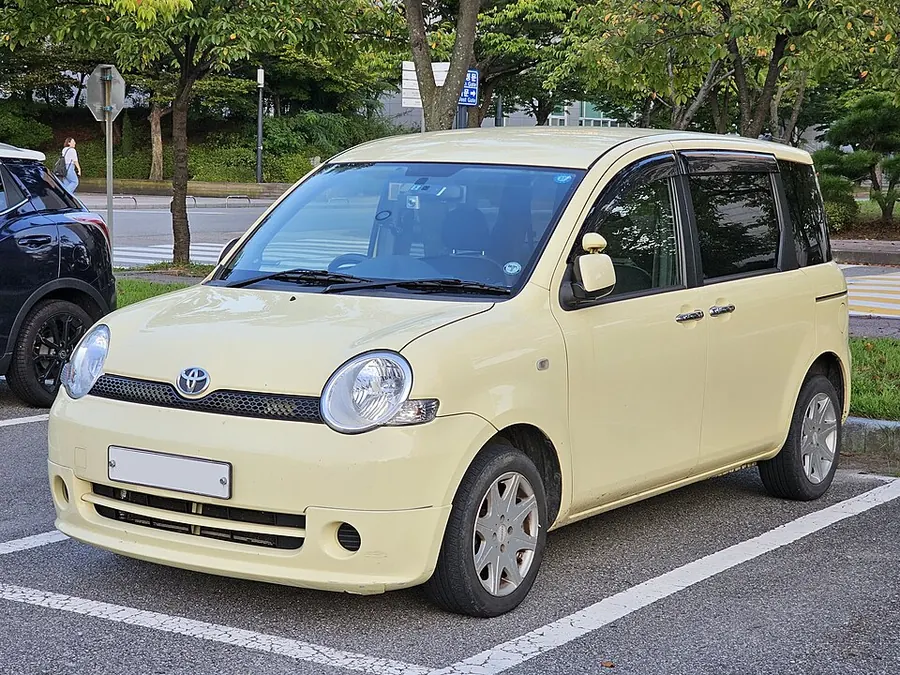 Toyota Sienta под заказ